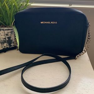 Micheal Kors purse